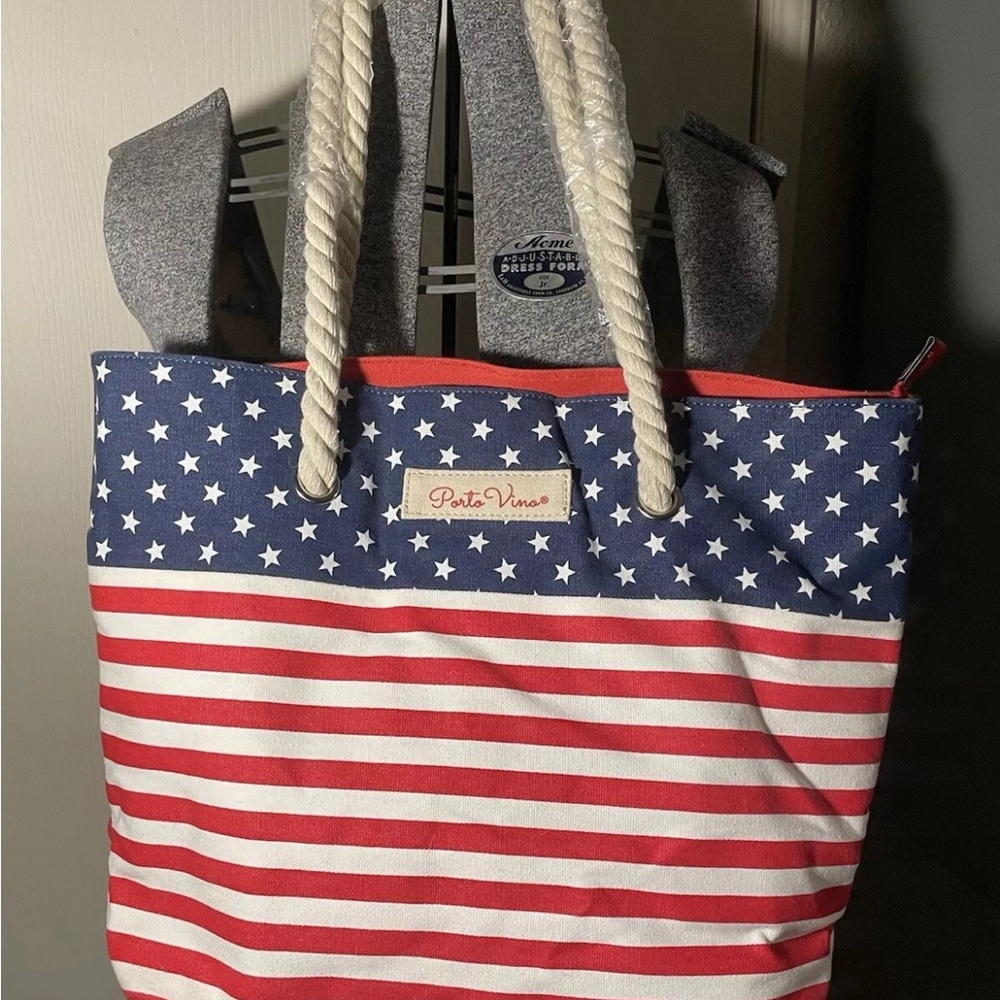 PortoVino Wine Tote/beach  Red , White And Blue w/ Hidden Spout & Wine Bag - Picture 4 of 9